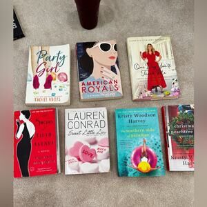 Collection of 7 Women's books Beach Reads